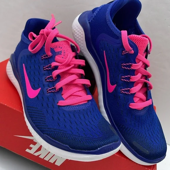Nike WMNS Sneakers in Blue with Pink Accents NIKE FREE RUN
942837 403 - Picture 6 of 16